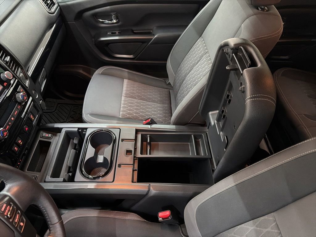 Used 2023 Nissan Titan SV w/ SV Convenience Package image 46