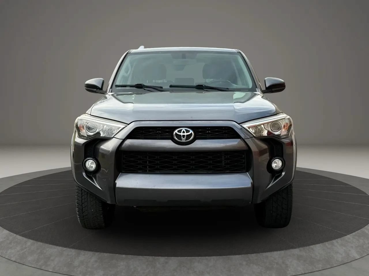 Used 2015 Toyota 4Runner SR5 RWD image 2