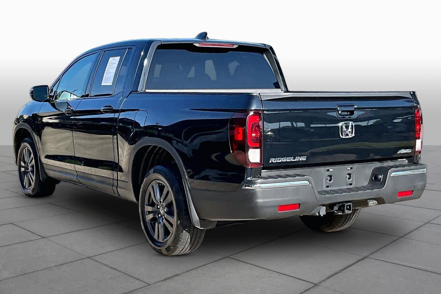 Used 2018 Honda Ridgeline Sport image 12