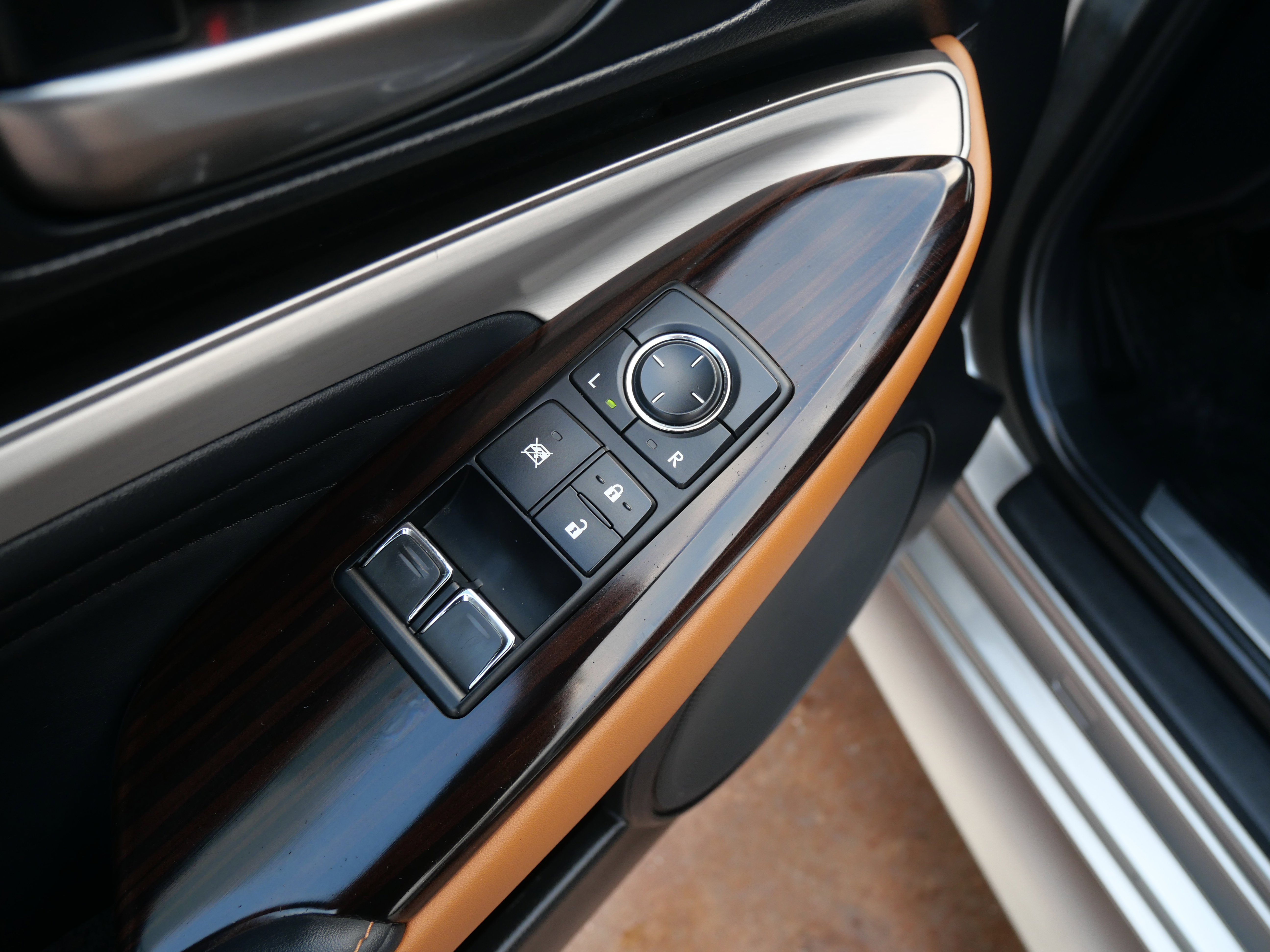 Used 2021 Lexus RC 350 w/ Premium Package image 14