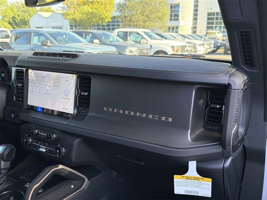 New 2025 Ford Bronco Badlands image 32