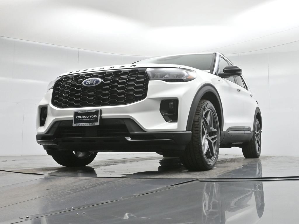 New 2026 Ford Explorer ST-Line w/ ST-Line Street Pack image 43