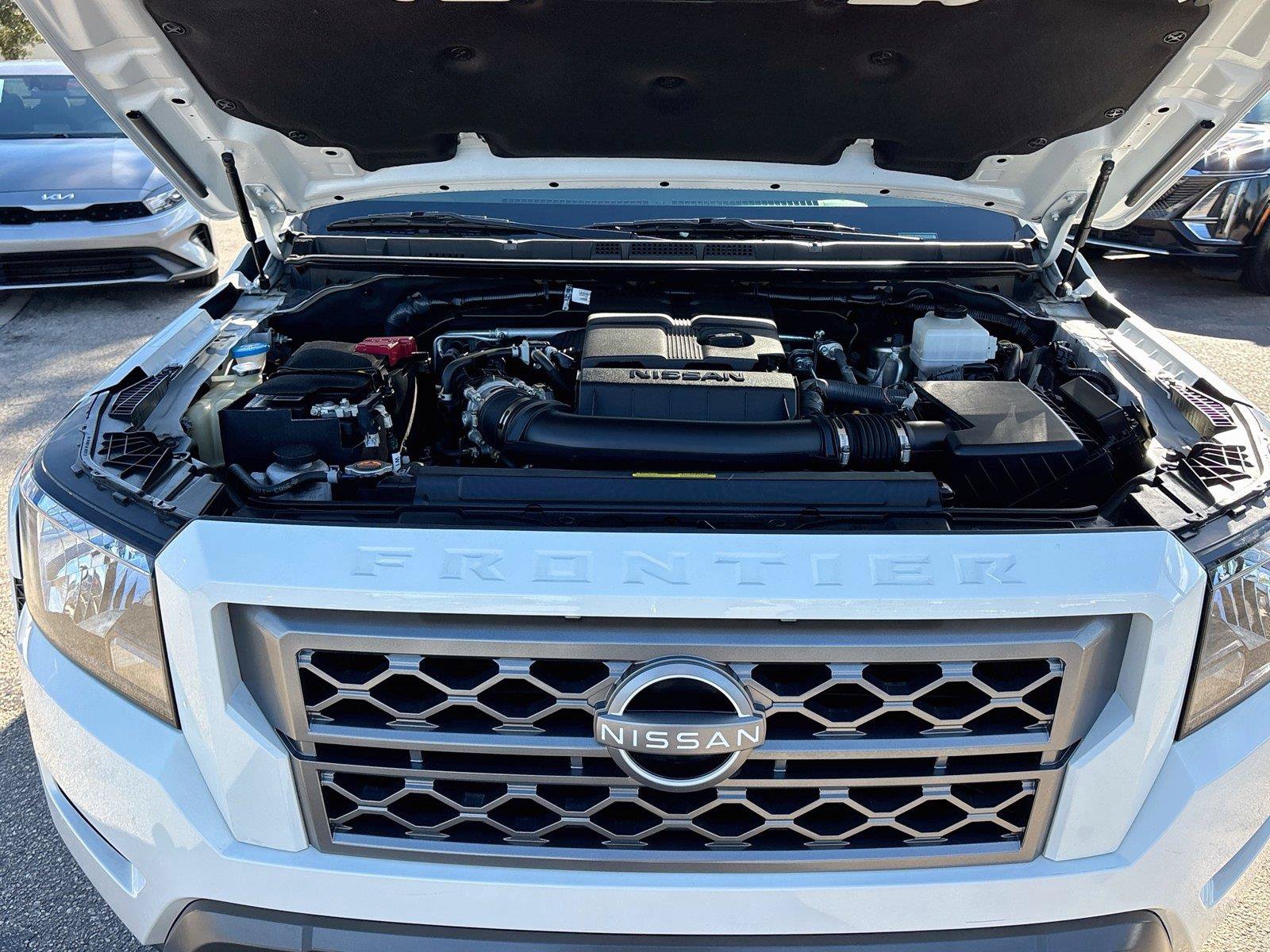 Used 2024 Nissan Frontier SV RWD image 28