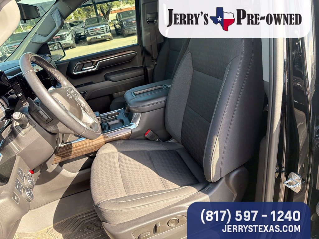 Used 2022 Chevrolet Silverado 1500 LT Trail Boss w/ Protection Package AWD/4WD image 9