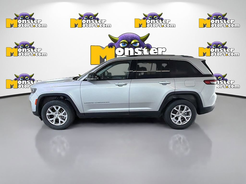 Used 2022 Jeep Grand Cherokee Limited w/ Luxury Tech Group II AWD/4WD image 7
