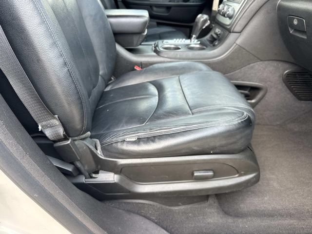 Used 2014 GMC Acadia SLE FWD image 11