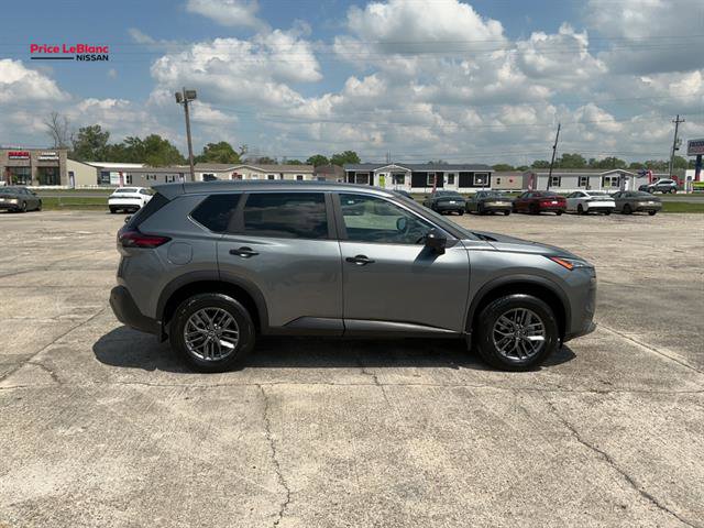 Used 2023 Nissan Rogue S image 13