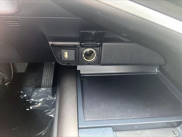 Used 2023 Toyota Camry SE FWD image 27