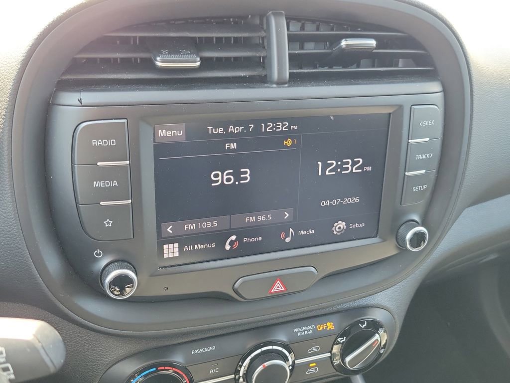 Used 2024 Kia Soul LX w/ Option Group 015 image 25
