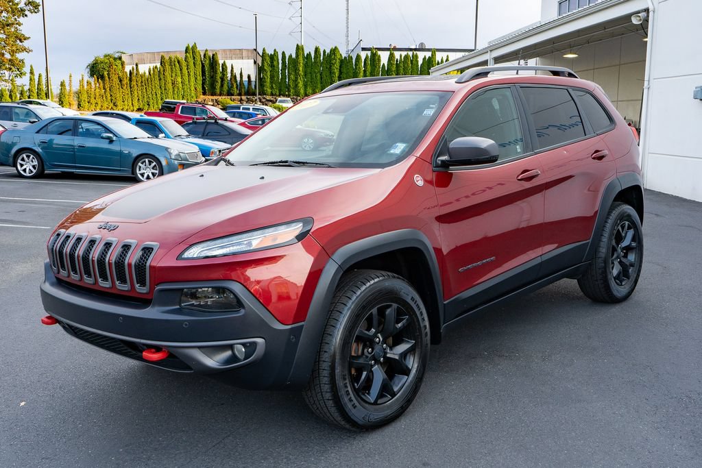 Used 2017 Jeep Cherokee Trailhawk AWD/4WD image 6