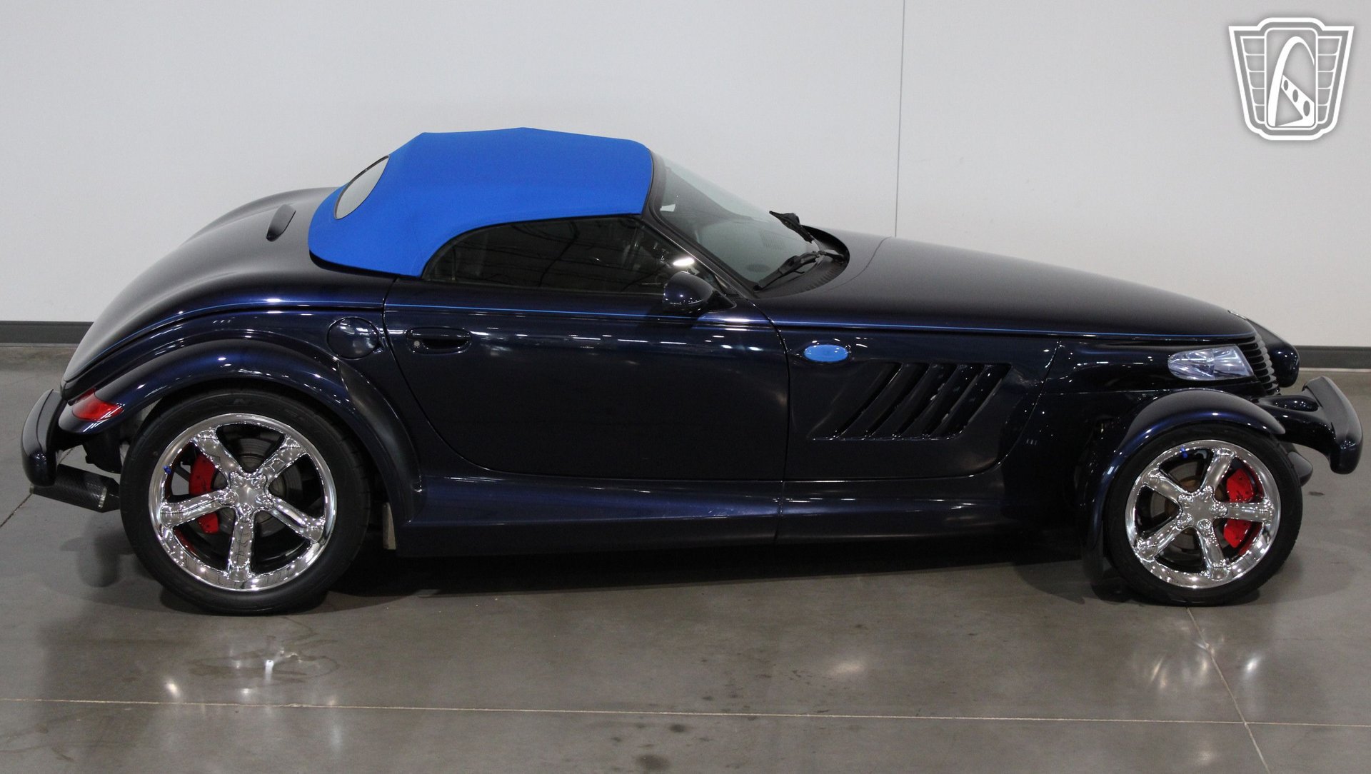 Used 2001 Chrysler Prowler RWD image 15