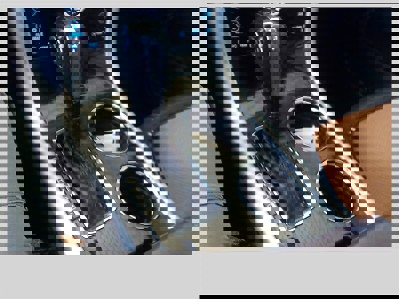 Used 2013 Ford Edge Limited image 24