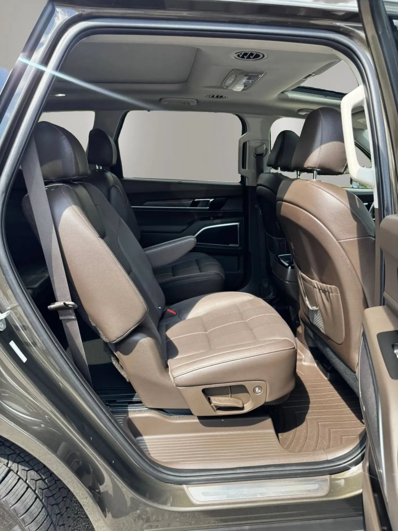 Used 2020 Kia Telluride SX w/ Towing Package AWD/4WD image 20
