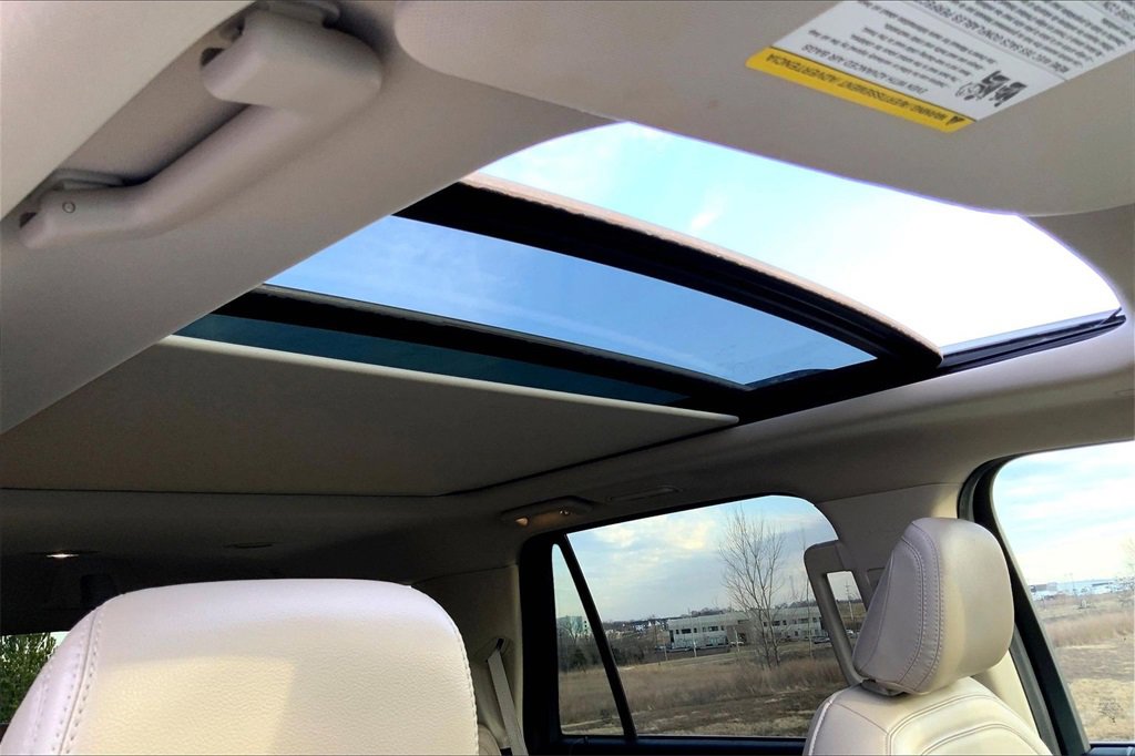 Used 2023 Ford Expedition Limited image 22