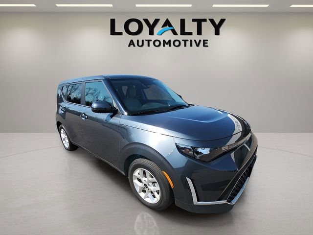 Used 2025 Kia Soul LX image 7