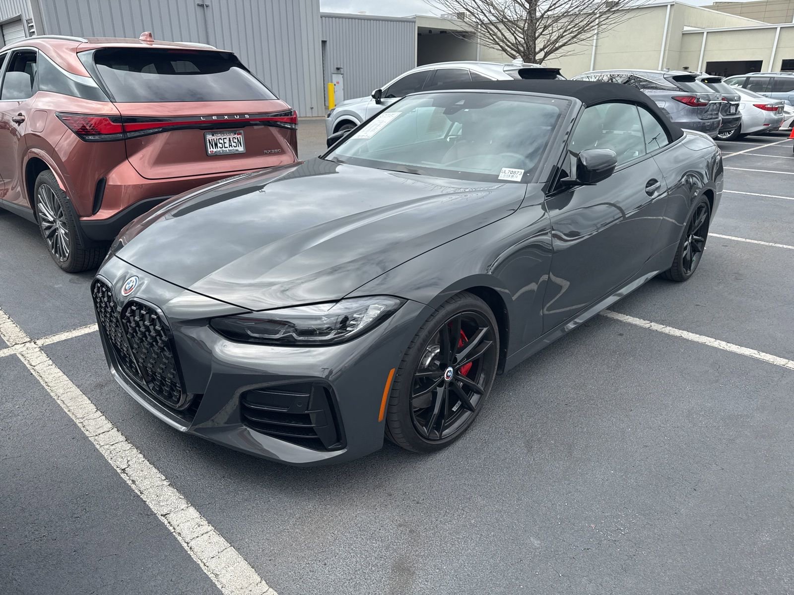 Used 2023 BMW M440i Convertible w/ Premium Package image 32