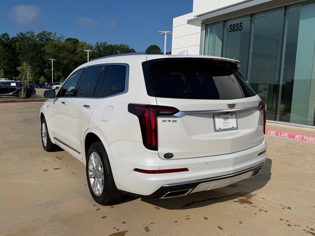 Used 2024 Cadillac XT6 Luxury FWD image 3