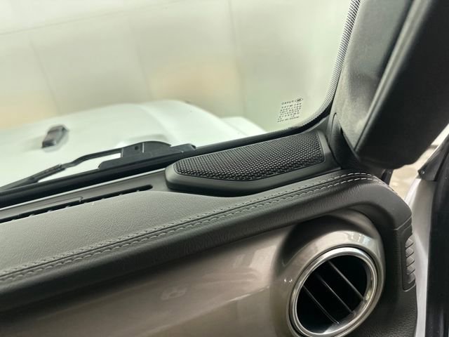 Used 2020 Jeep Wrangler Unlimited Sahara image 29