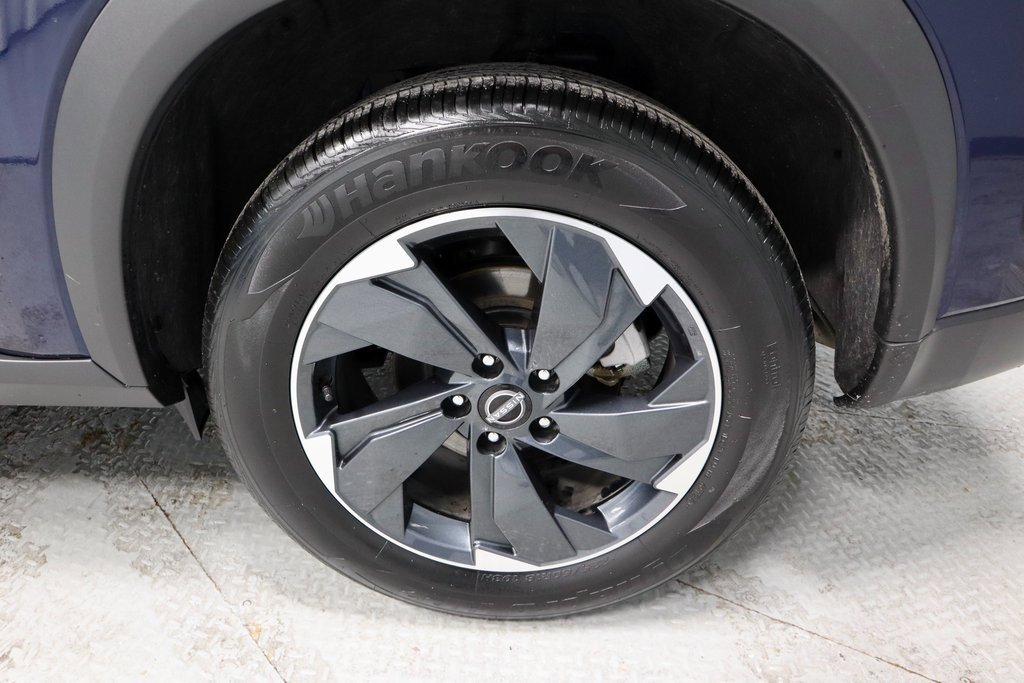 Certified 2024 Nissan Rogue SV image 20