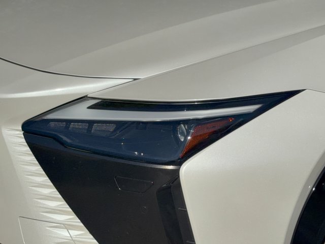 Used 2023 Lexus RZ 450e Premium w/ Accessory Package (2T) AWD/4WD image 9