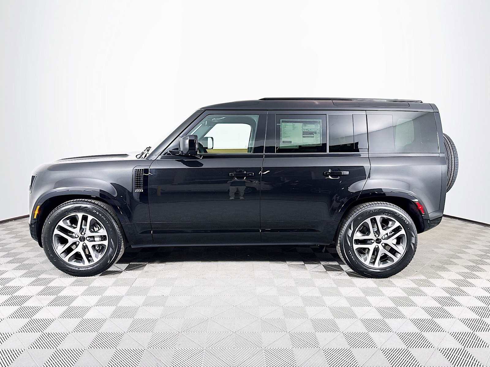 New 2026 Land Rover Defender 110 X-Dynamic SE AWD/4WD image 8