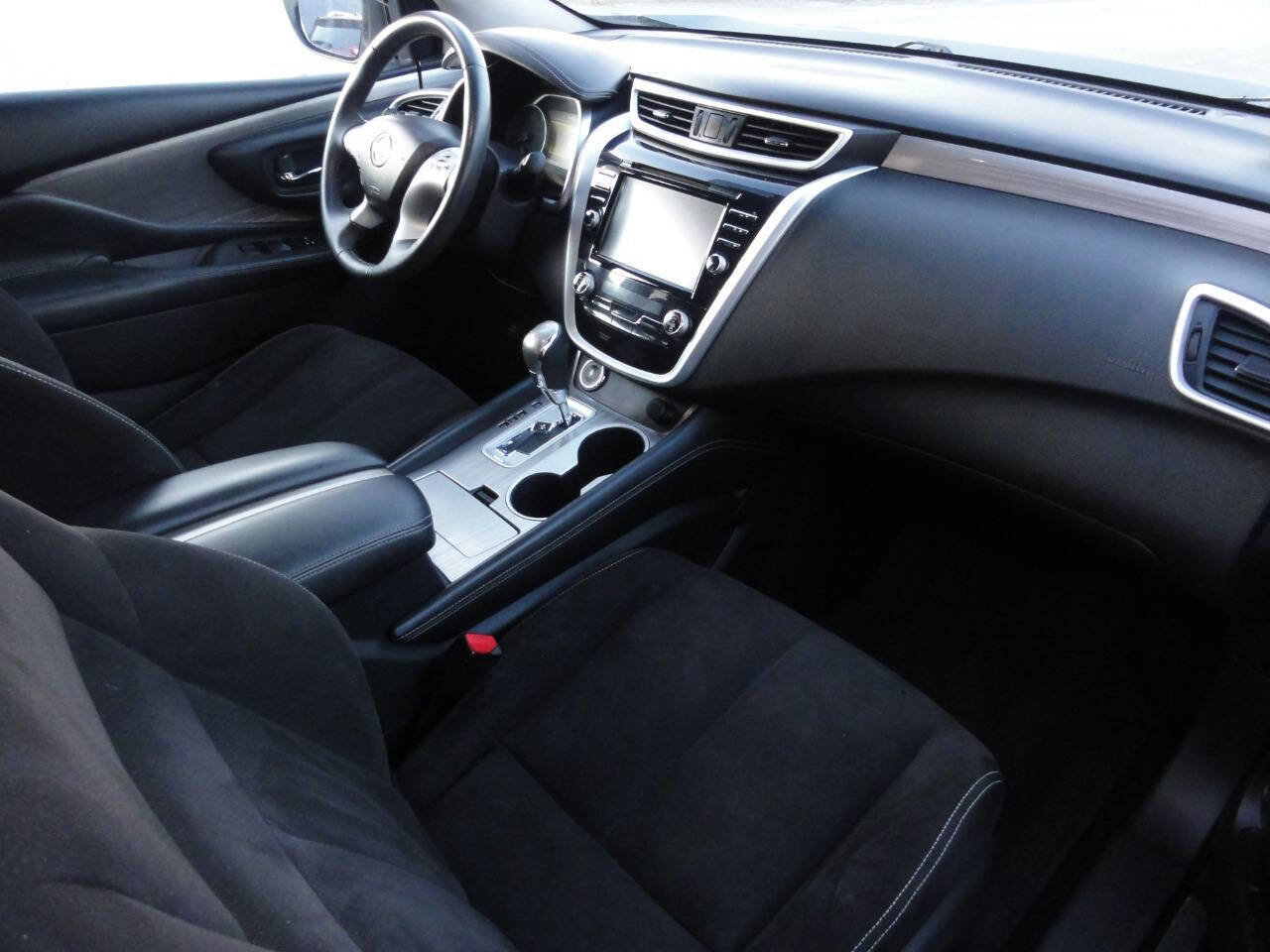 Used 2017 Nissan Murano SV image 10