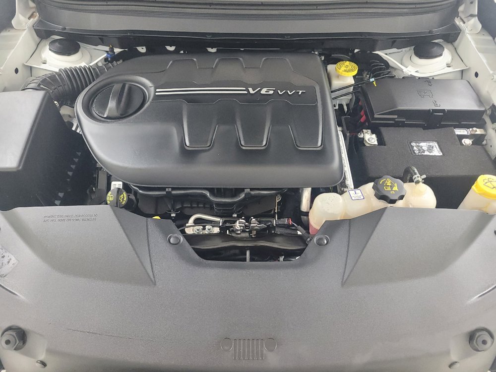 Used 2019 Jeep Cherokee Trailhawk w/ Cold Weather Group AWD/4WD image 30