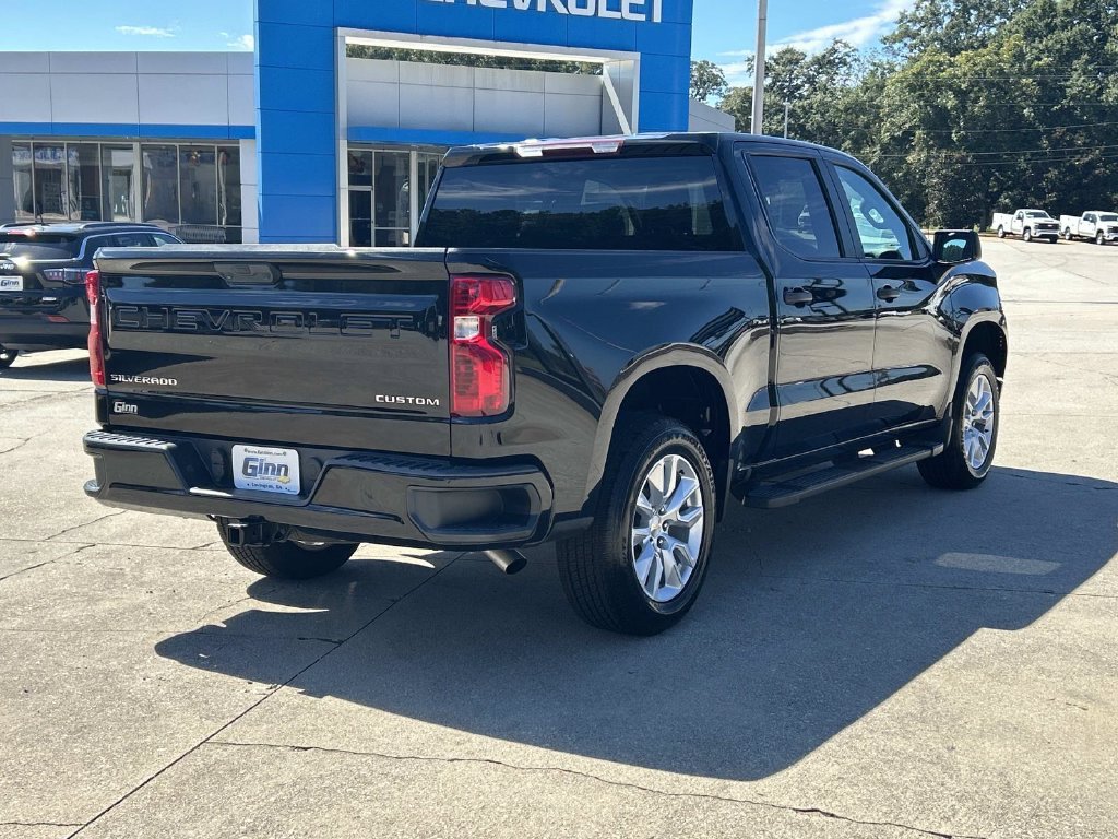 Used 2022 Chevrolet Silverado 1500 Custom RWD image 4