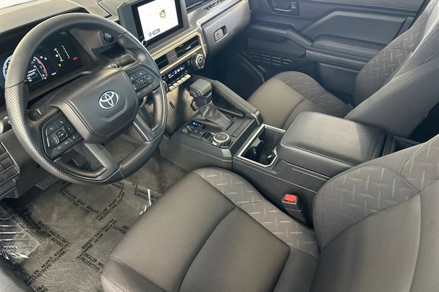 Used 2025 Toyota Tacoma SR5 AWD/4WD image 11