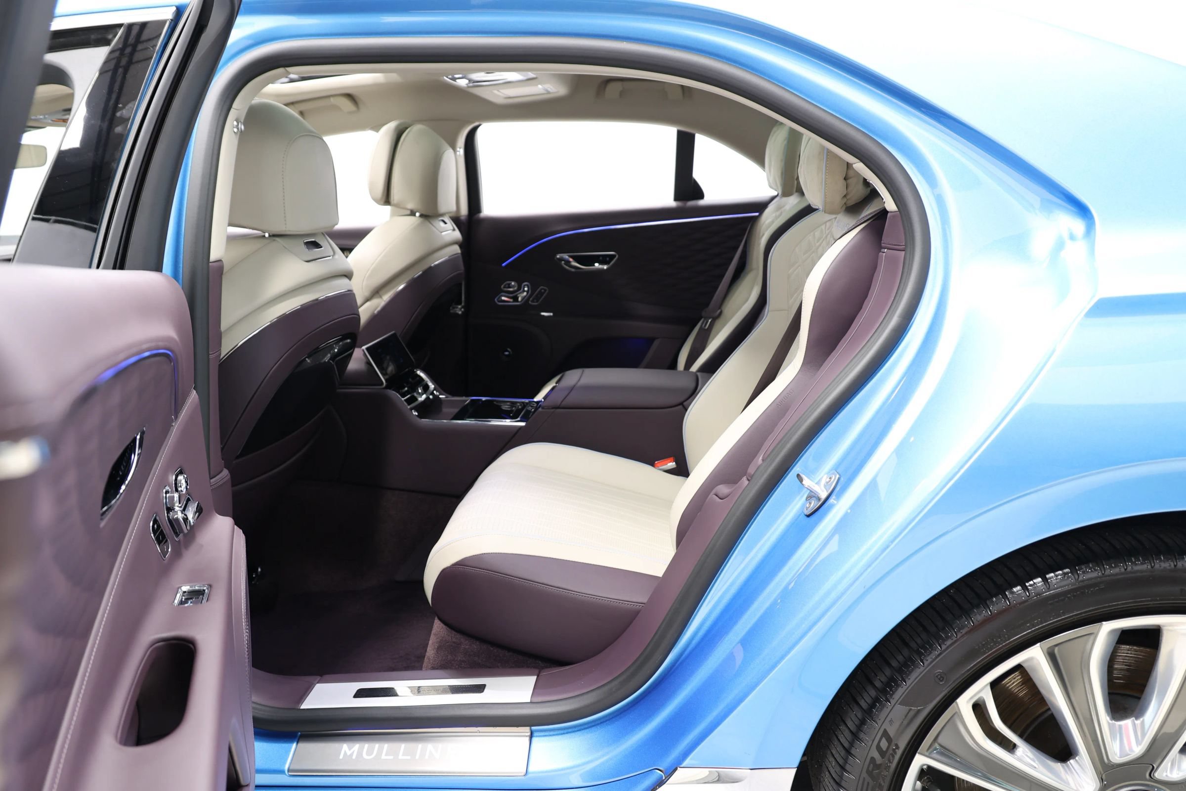 Used 2022 Bentley Flying Spur V8 AWD/4WD image 71