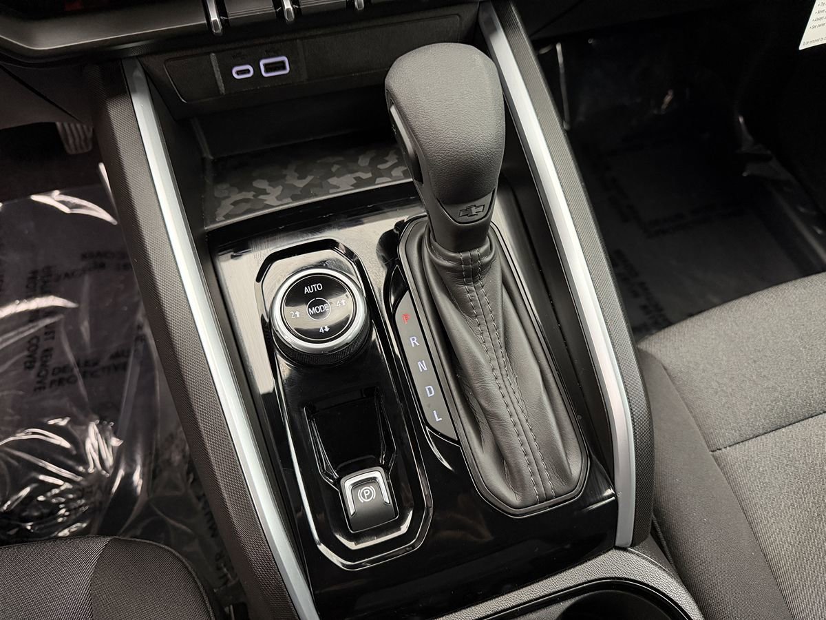 Used 2026 Chevrolet Colorado Trail Boss image 30
