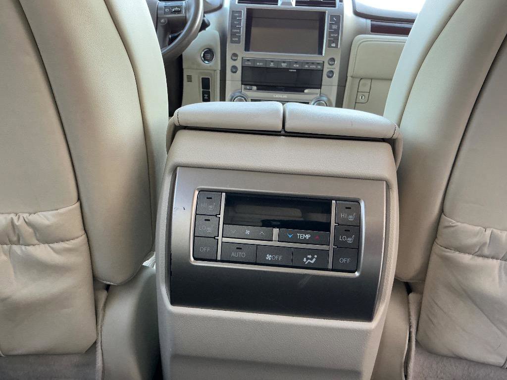 Used 2019 Lexus GX 460 Premium w/ Premium Package AWD/4WD image 10