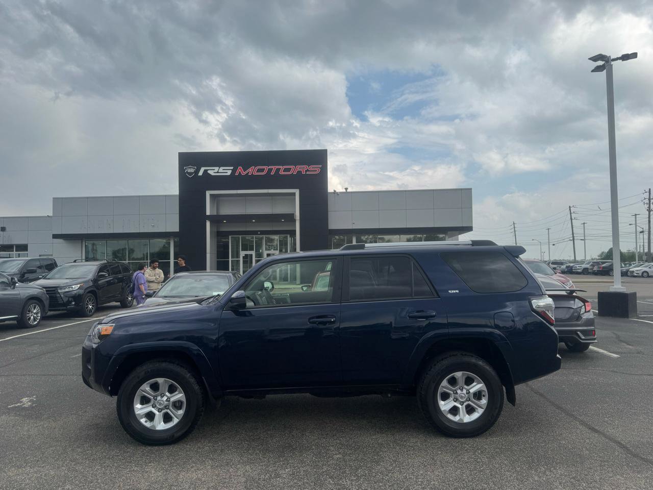 Used 2023 Toyota 4Runner SR5 AWD/4WD image 15