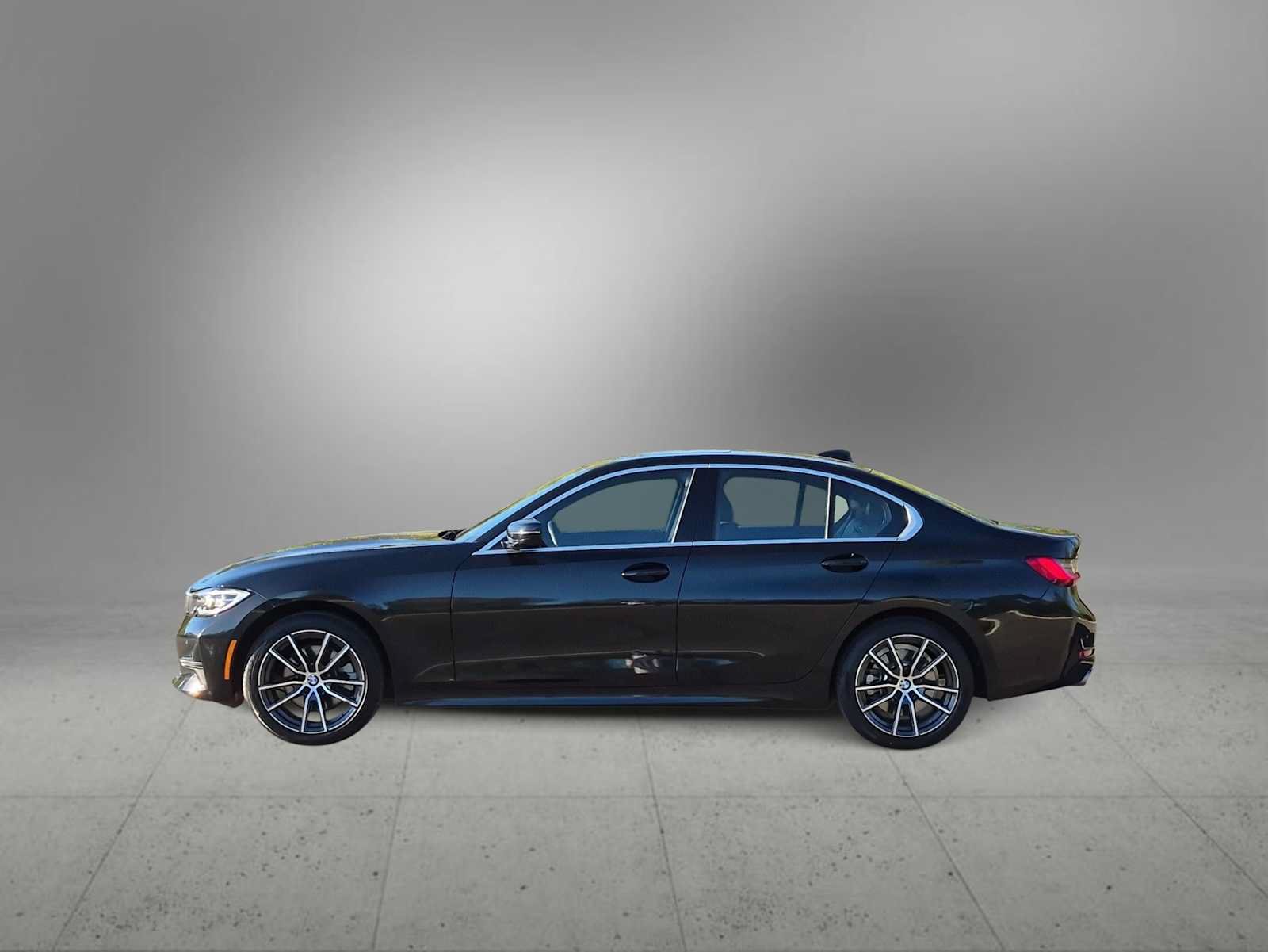 Used 2019 BMW 330i xDrive Sedan w/ Convenience Package AWD/4WD image 5