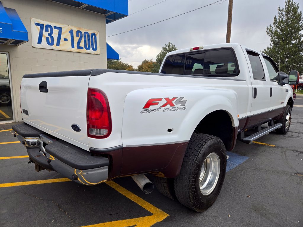 Used 2004 Ford F350 Lariat AWD/4WD image 4