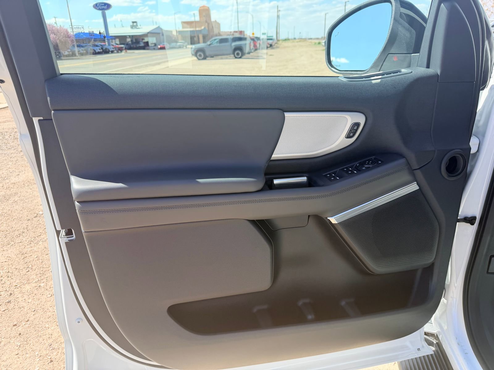 New 2026 Ford Expedition Active AWD/4WD image 9
