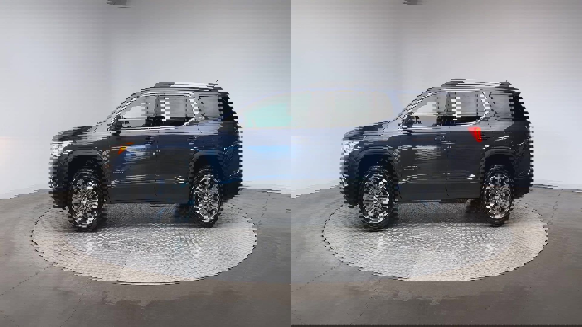 Used 2018 GMC Acadia SLT image 5