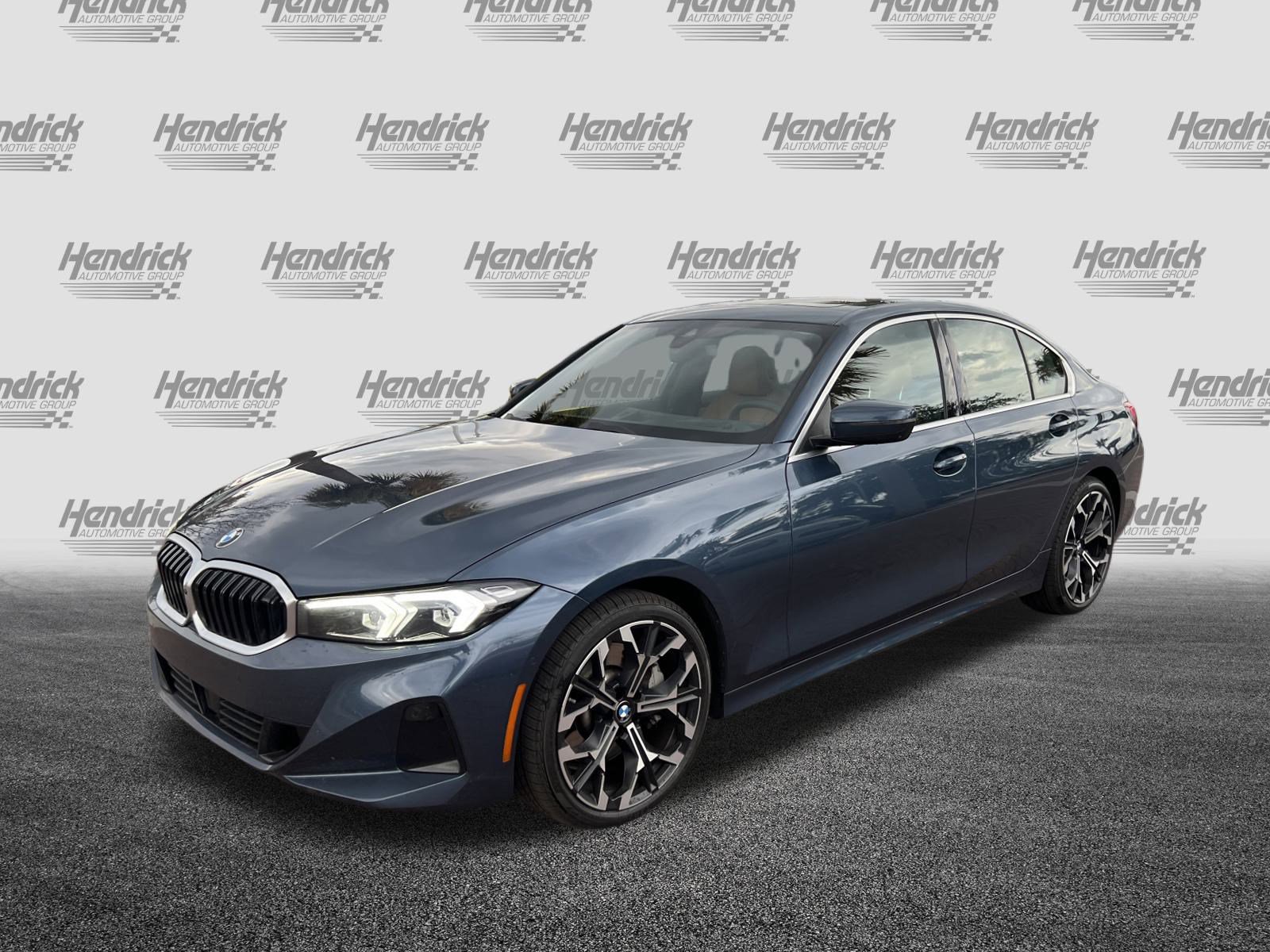 Certified 2025 BMW 330i Sedan image 5