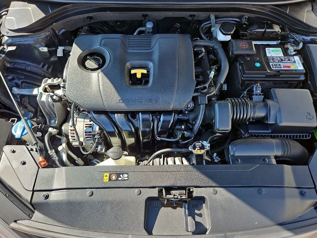 Used 2020 Hyundai Elantra Limited w/ Cargo Package (C1) image 21