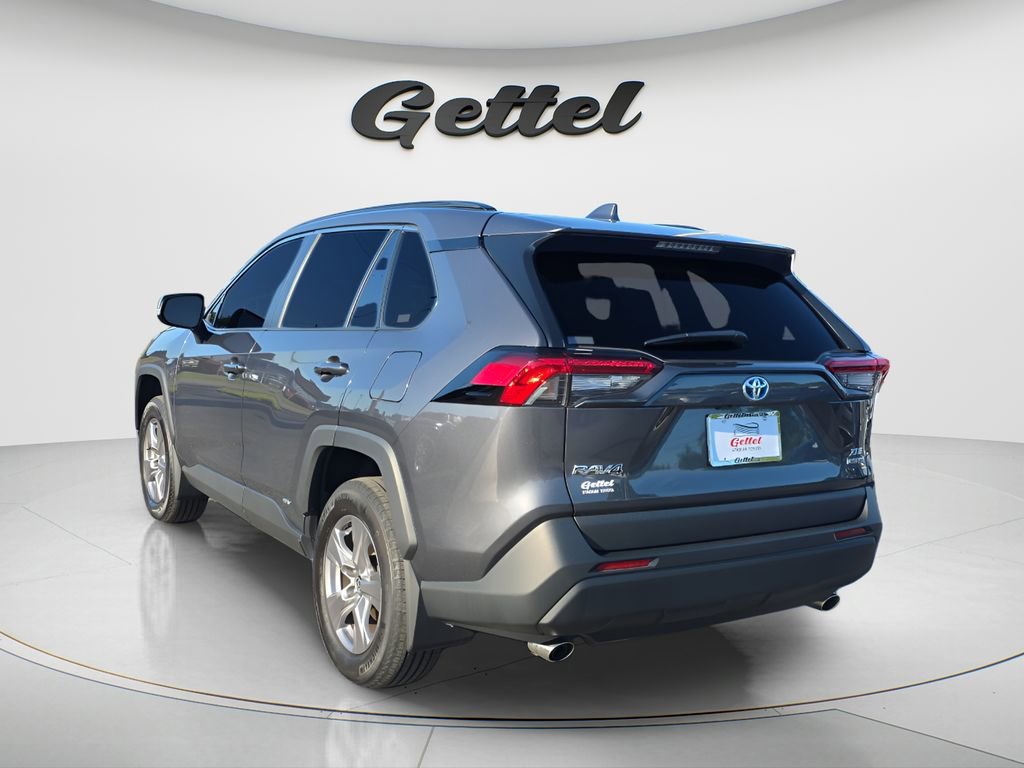 Used 2024 Toyota RAV4 XLE w/ Convenience Package AWD/4WD image 7