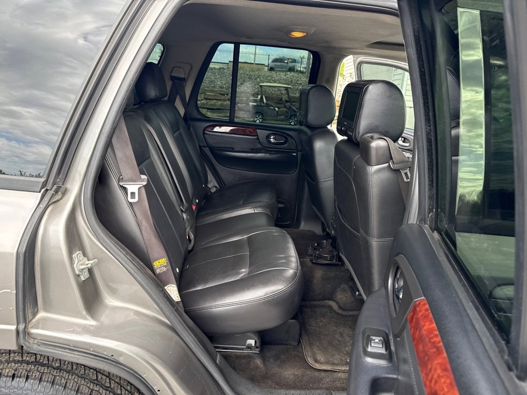 Used 2006 GMC Envoy SLT AWD/4WD image 12
