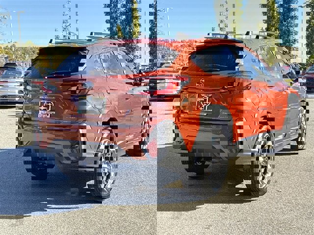 Certified 2025 Subaru Crosstrek 2.5i Limited w/ Popular Package #3A image 3