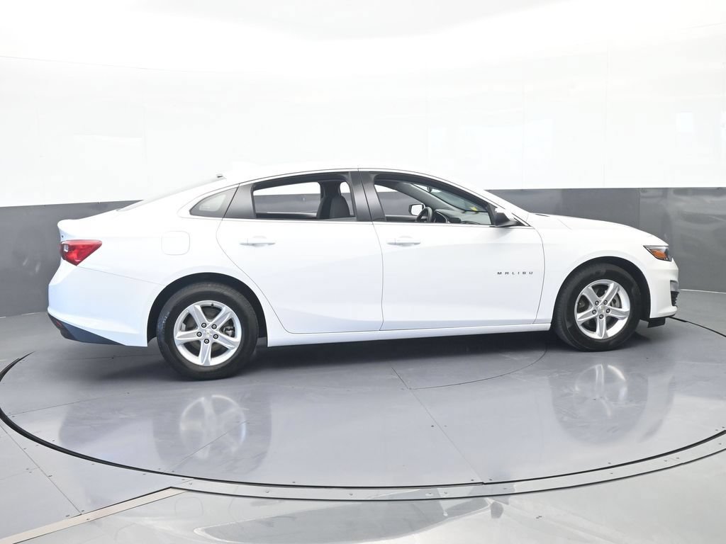 Used 2024 Chevrolet Malibu LT FWD image 7