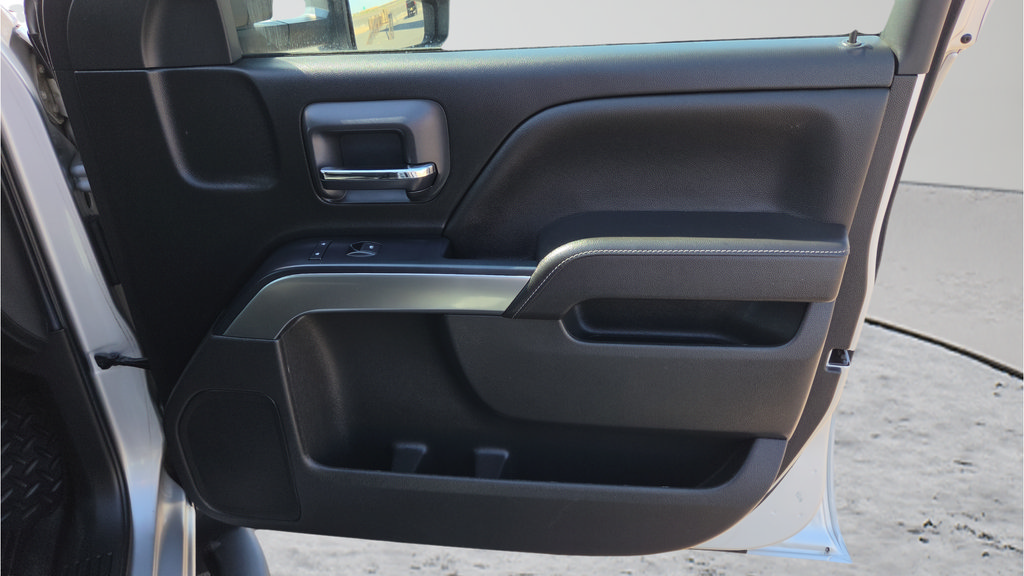 Used 2017 Chevrolet Silverado 1500 LT w/ Max Trailering Package AWD/4WD image 50