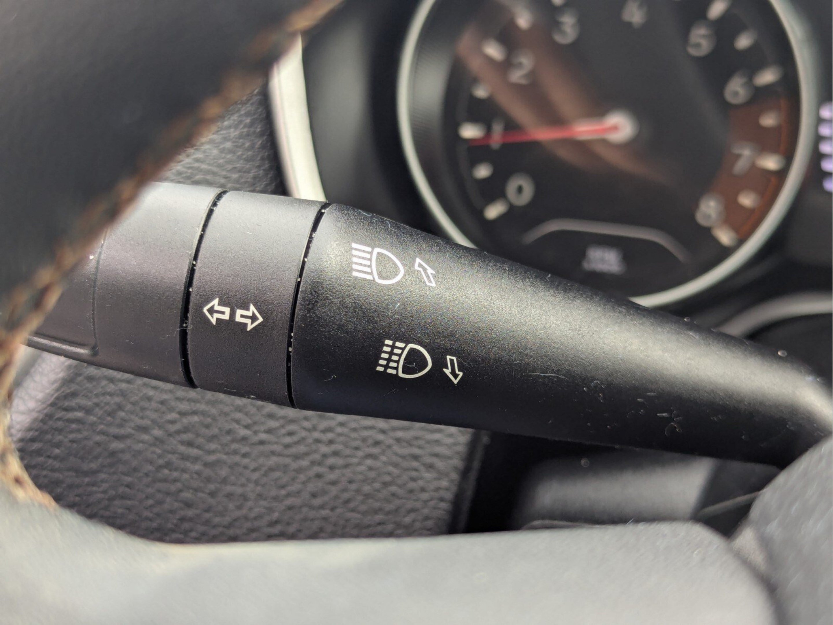 Used 2021 Jeep Compass Latitude w/ Sun and Sound Group FWD image 23