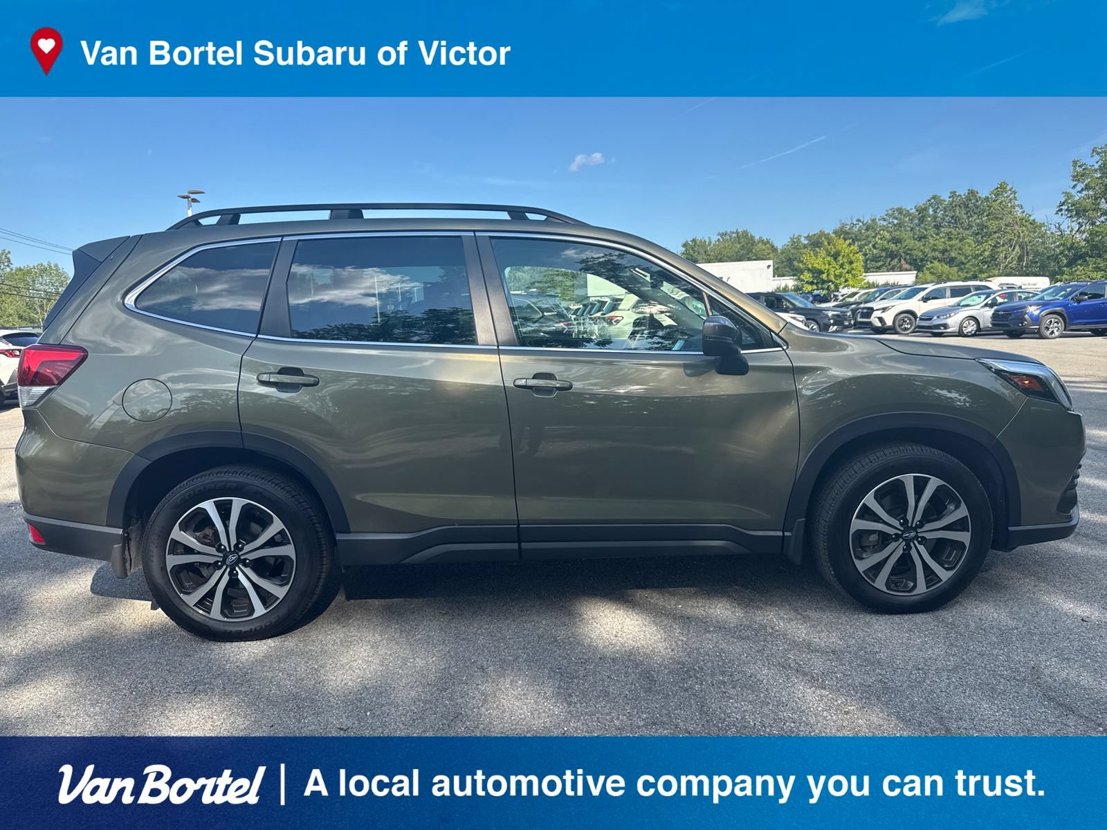 Used 2023 Subaru Forester Limited AWD/4WD image 7