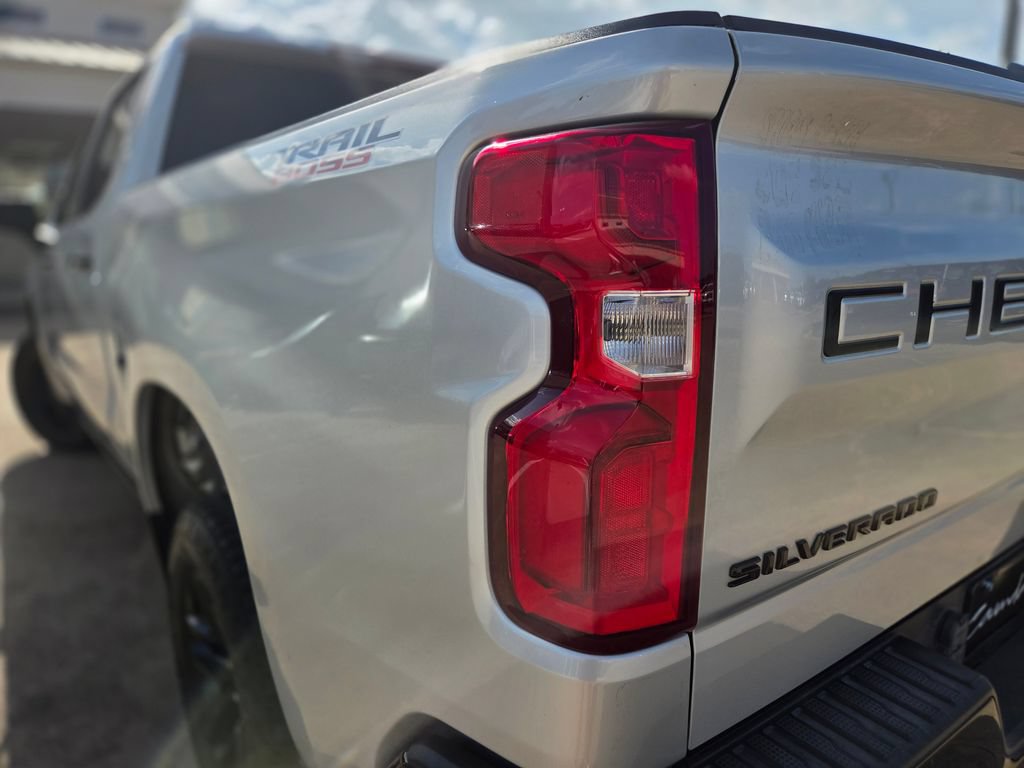 Used 2021 Chevrolet Silverado 1500 LT Trail Boss w/ Convenience Package II AWD/4WD image 32