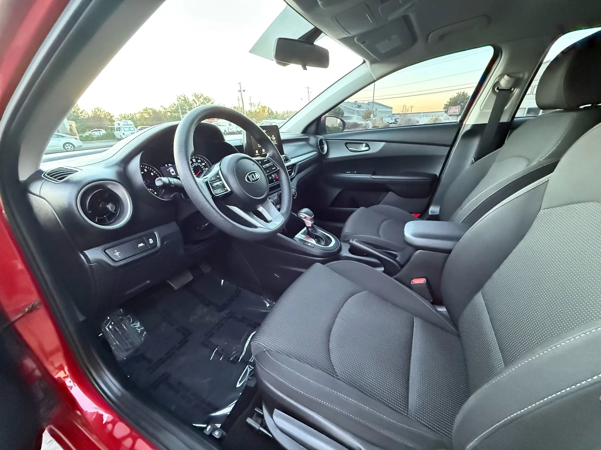 Used 2021 Kia Forte LXS FWD image 10