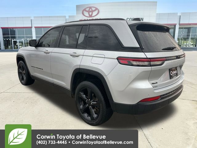 Used 2023 Jeep Grand Cherokee Altitude AWD/4WD video 3