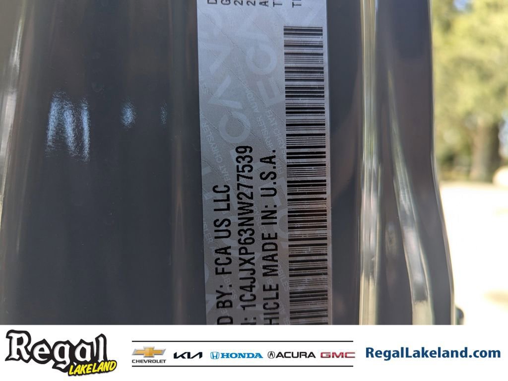 Used 2022 Jeep Wrangler Unlimited Sahara image 31